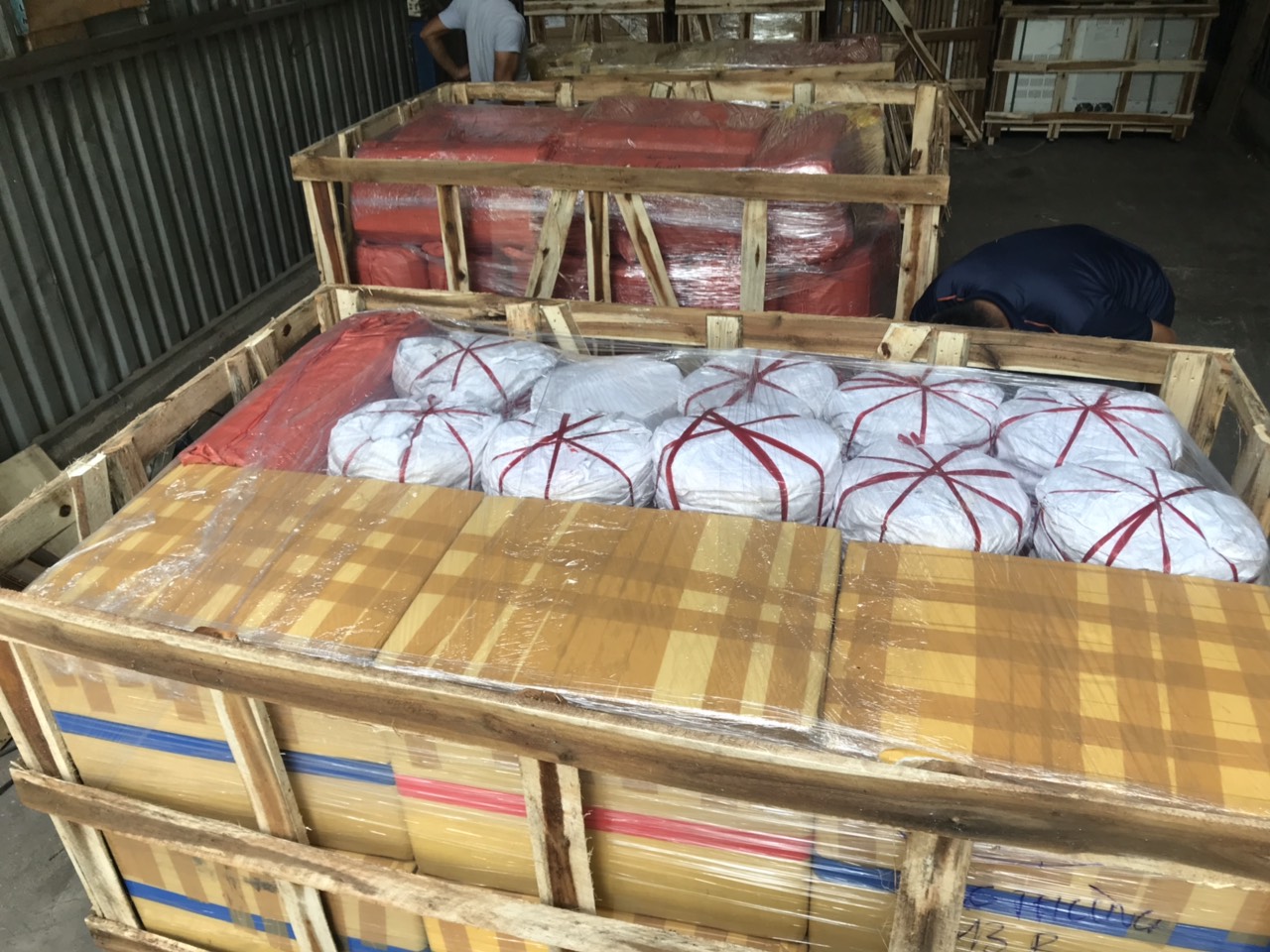 gửi hàng đi Mỹ tại Bắc Kạn ở Long Hưng Phát Express