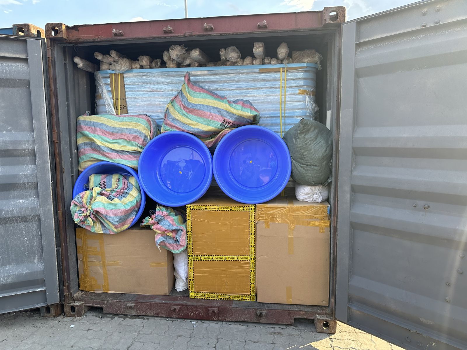 Vận chuyển hàng đi Mỹ tại Quận 9