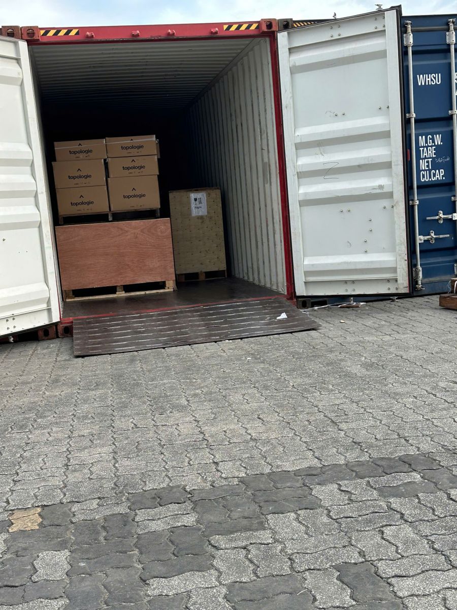 gửi hàng qua DHL tại Long Hưng Phát